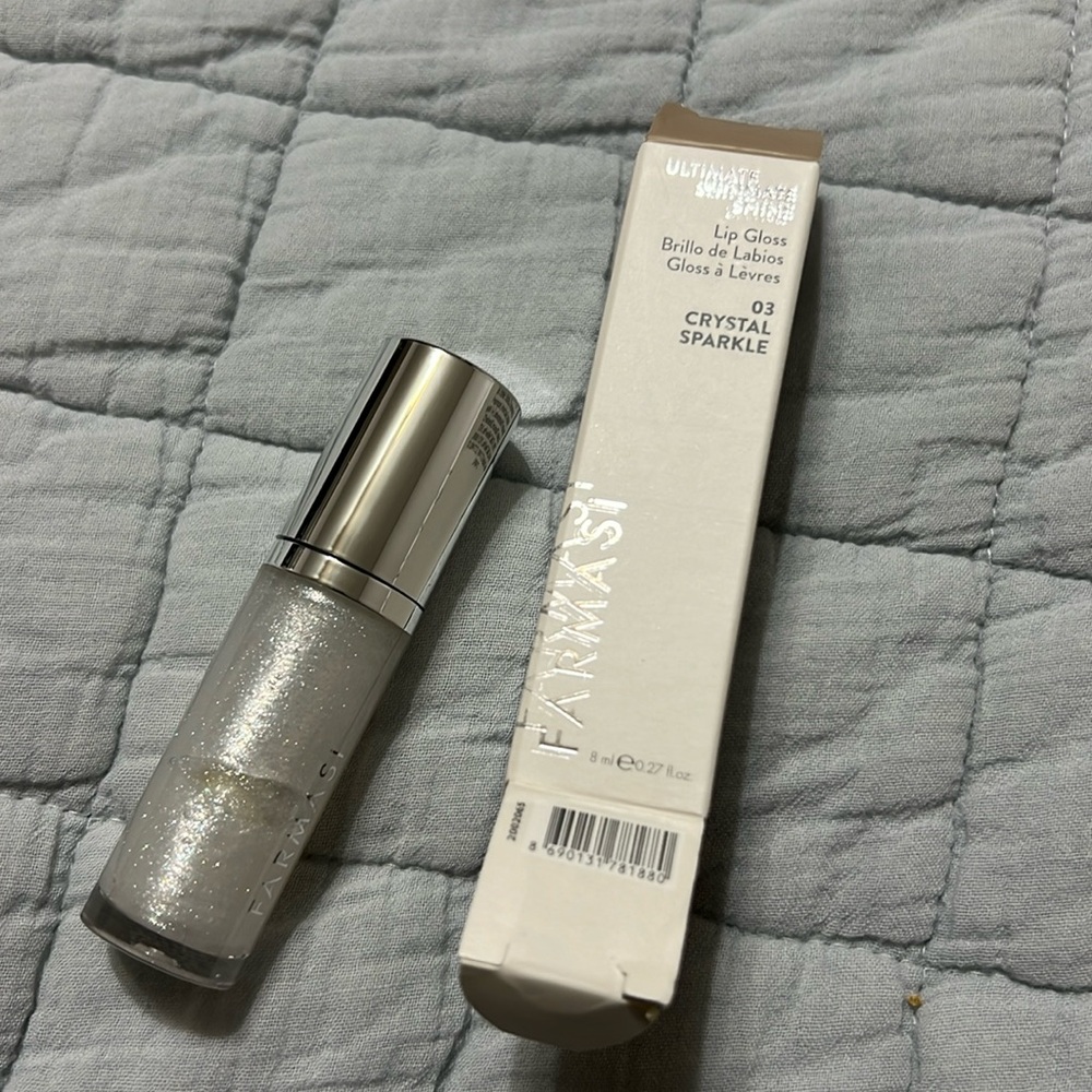 Farmasi lip gloss